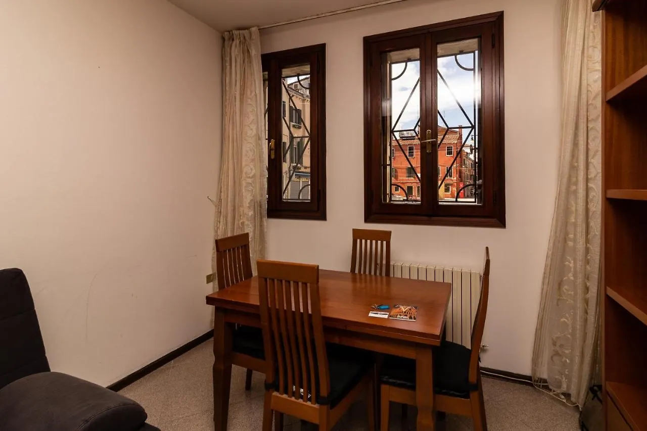 Veneziacentopercento Ruga Apartment Italy